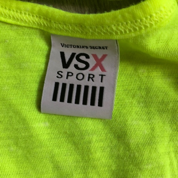 Victoria Sport muscle tee - Picture 3 of 4